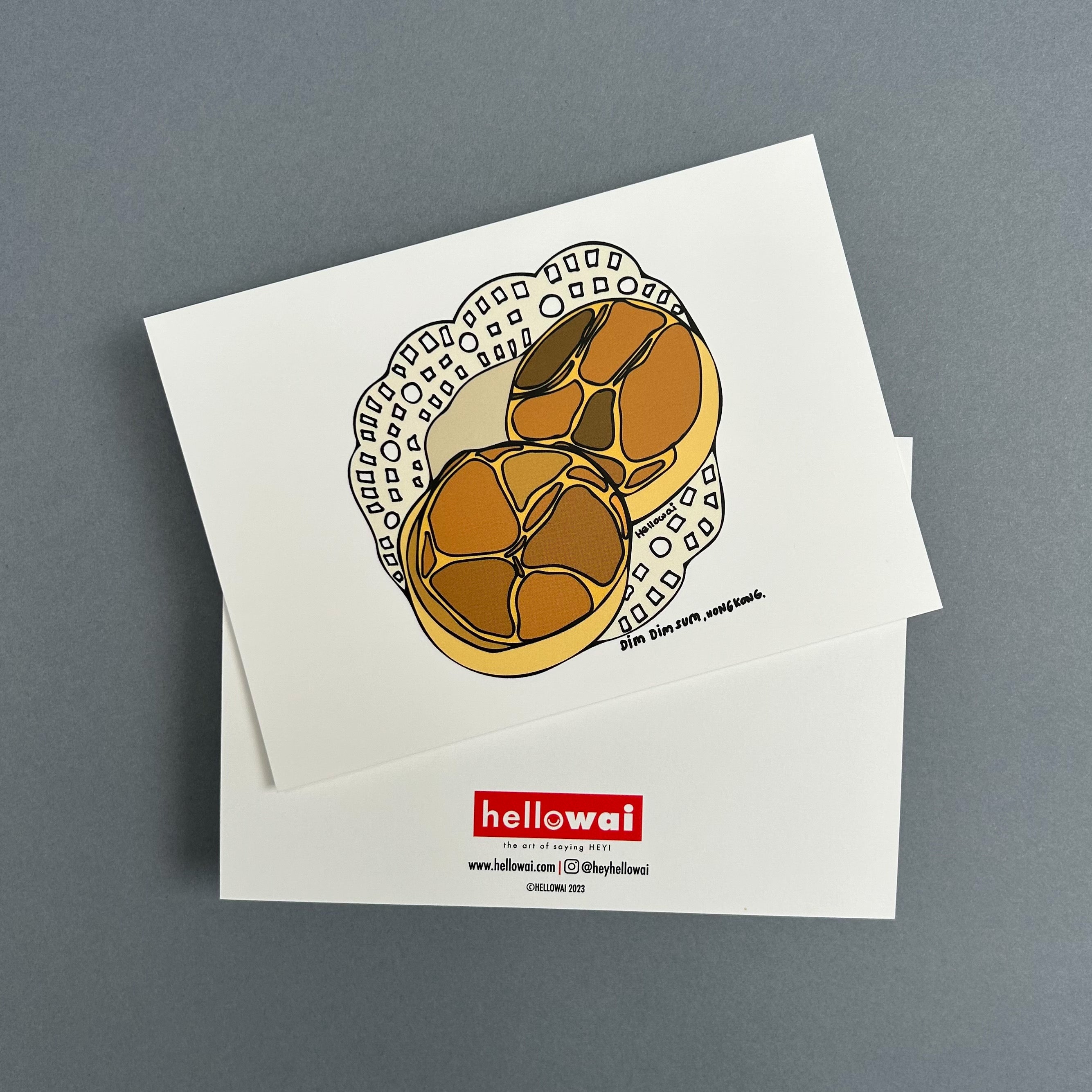 Front and back view of an A6 Hello Wai flat notecard. Front has colour illustration of two bolo bao on a paper doily napkin. Back has the Hello Wai logo.